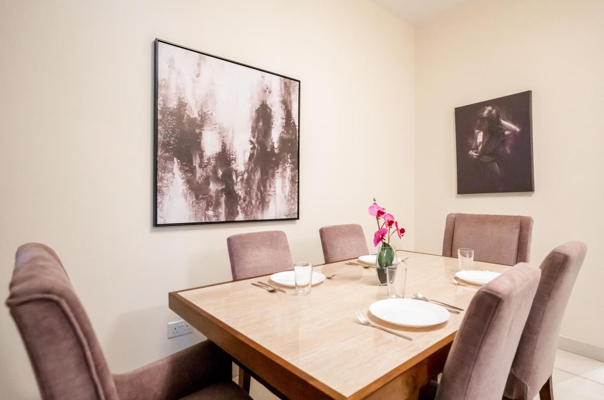 Вилла Vacay Lettings - Loft Downtown Дубай Экстерьер фото